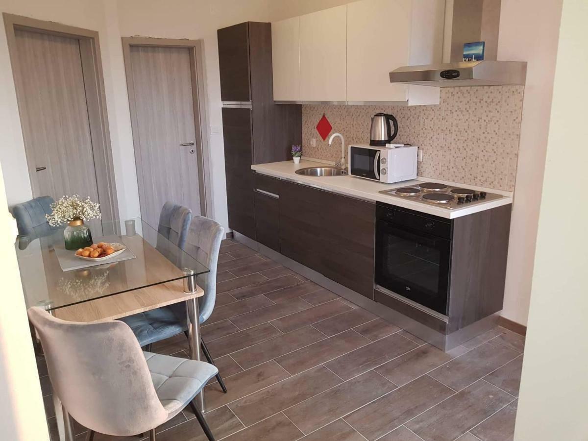 Apartmani Luce I Miho Nin Exterior photo